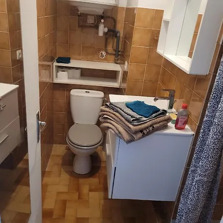 A 5 Min Des Plages, Parking Gratuit Apartment *